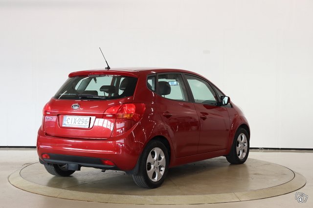 Kia Venga 5