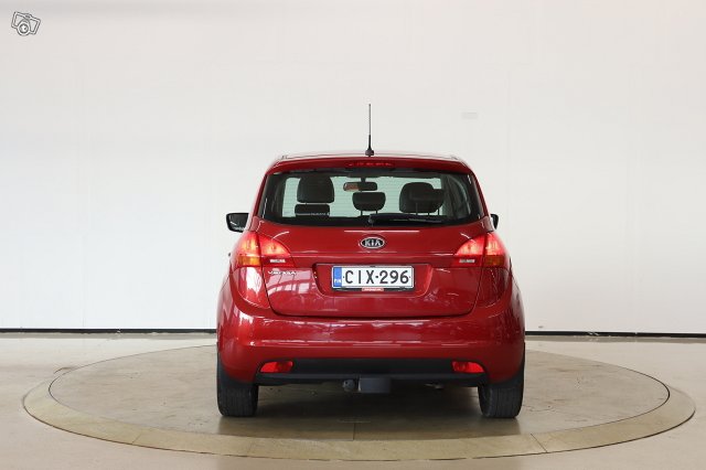 Kia Venga 6