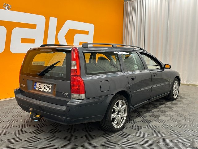 Volvo V70 5