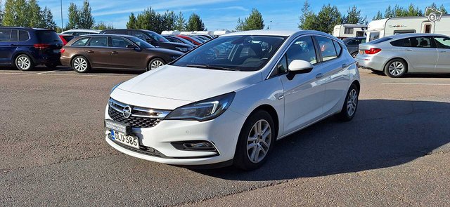 Opel Astra 2