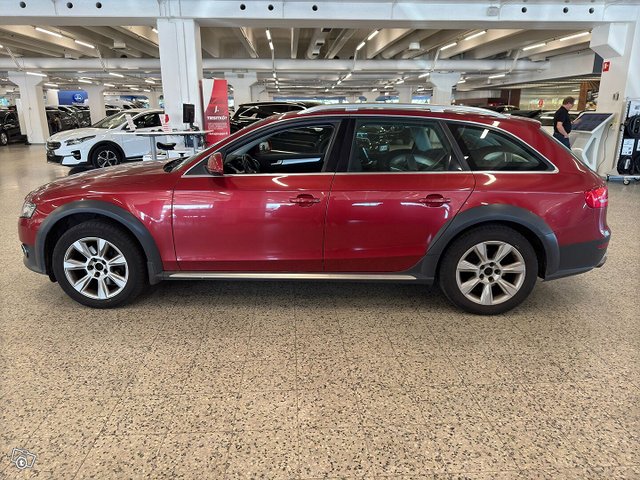 Audi A4 Allroad Quattro 5