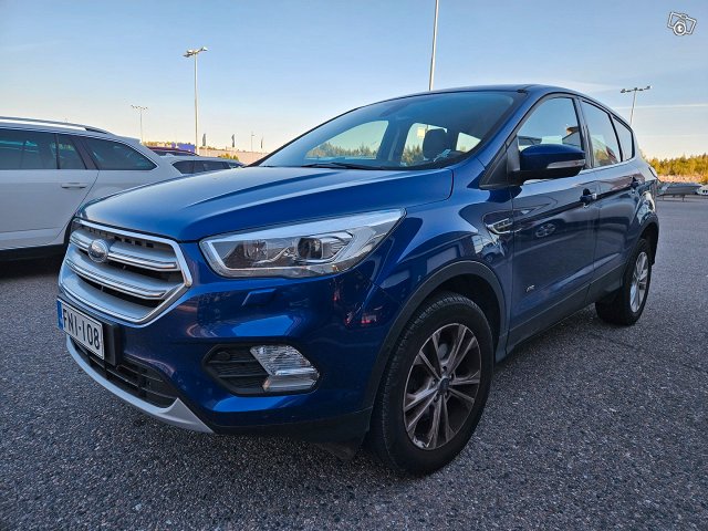 Ford Kuga 1