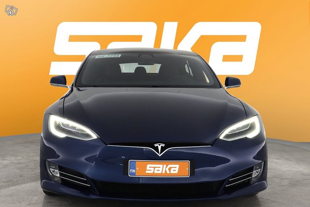 Tesla Model S 2