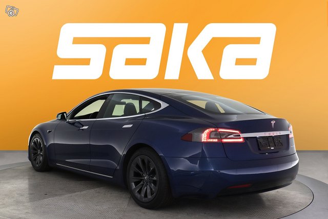 Tesla Model S 5