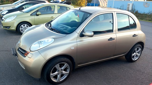 Nissan Micra 5