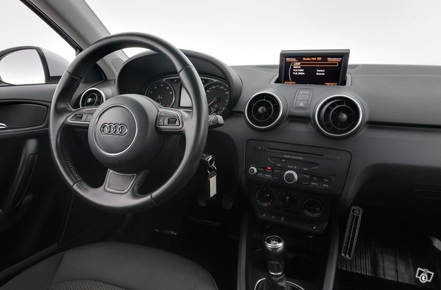 Audi A1 9