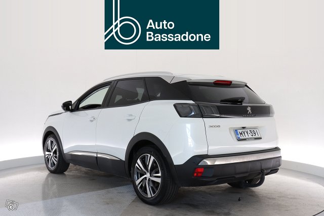 PEUGEOT 3008 4