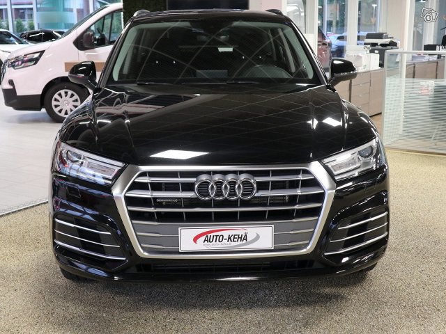 AUDI Q5 5