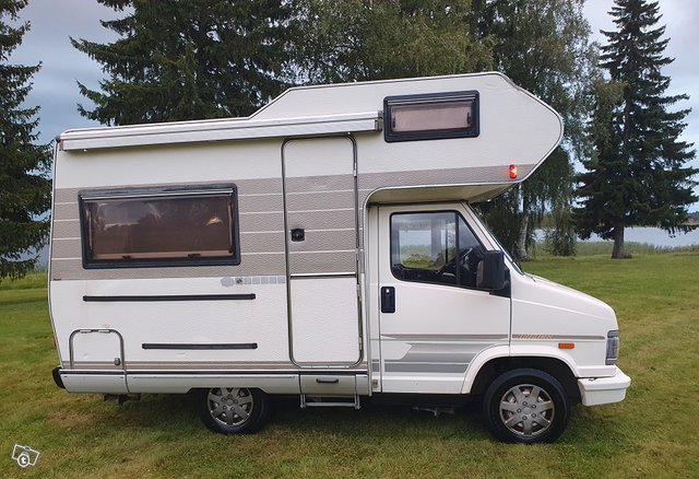 HYMER CAMP46 TALENTO Tämä 89Eur kk 6