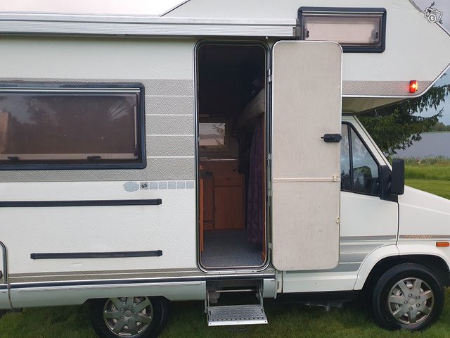 HYMER CAMP46 TALENTO Tämä 89Eur kk 10