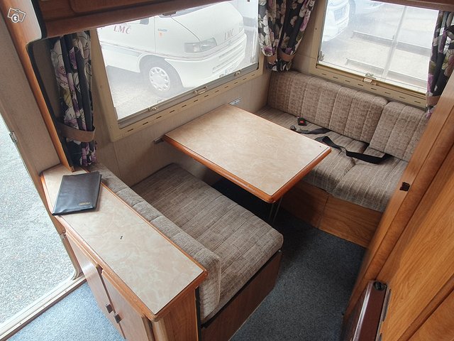 HYMER CAMP46 TALENTO Tämä 89Eur kk 12