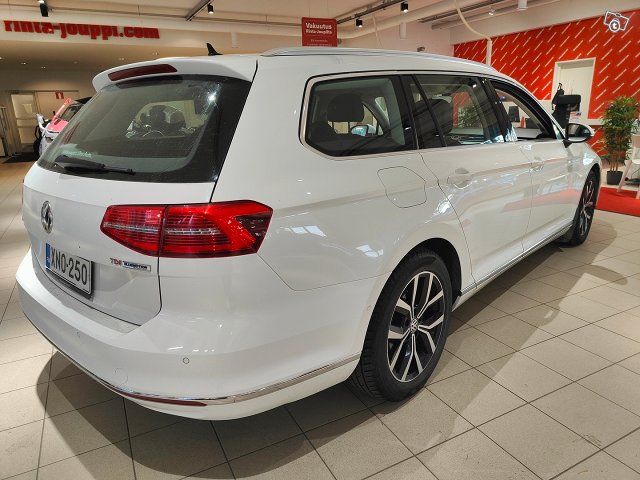 Volkswagen Passat 2