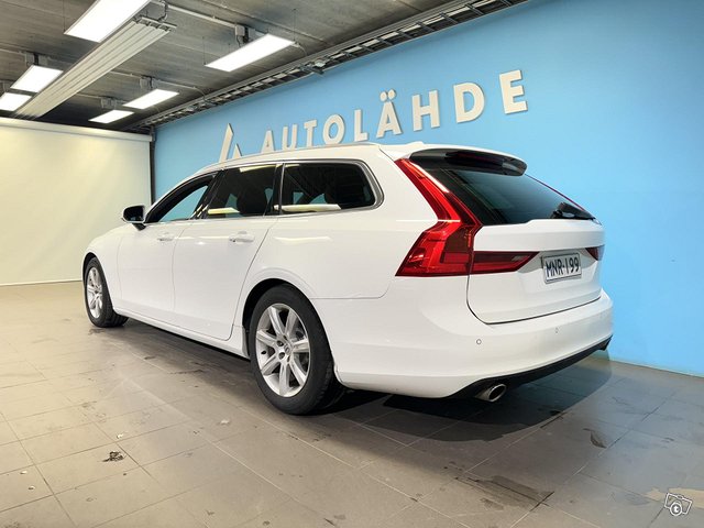 Volvo V90 6