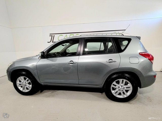 Toyota RAV4 5