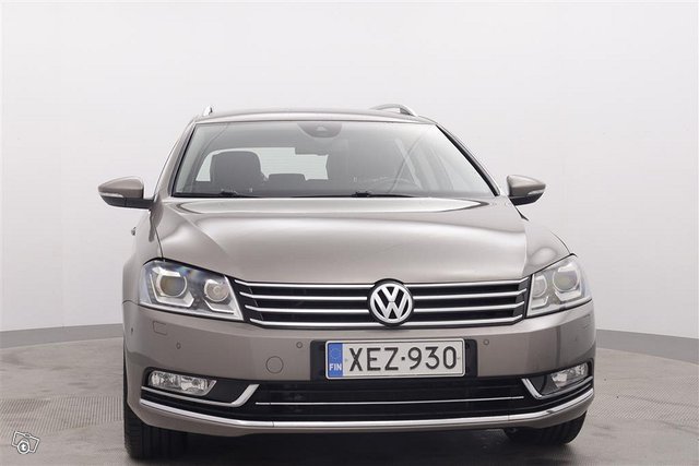 VOLKSWAGEN PASSAT 3