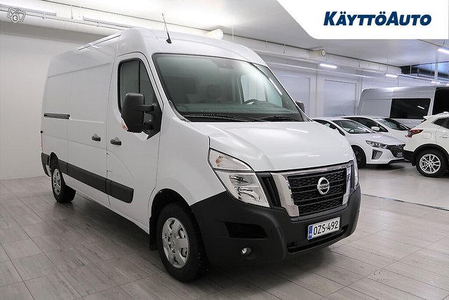 NISSAN Interstar 25