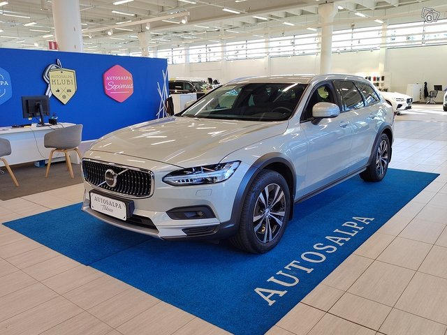 VOLVO V90 Cross Country