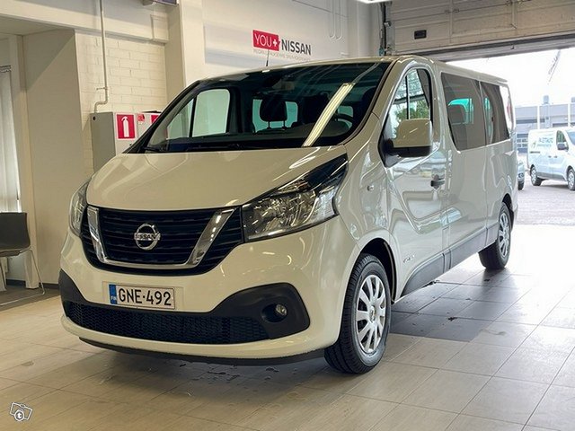 NISSAN NV300 1