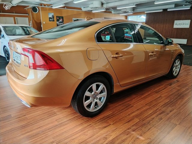 Volvo S60 4