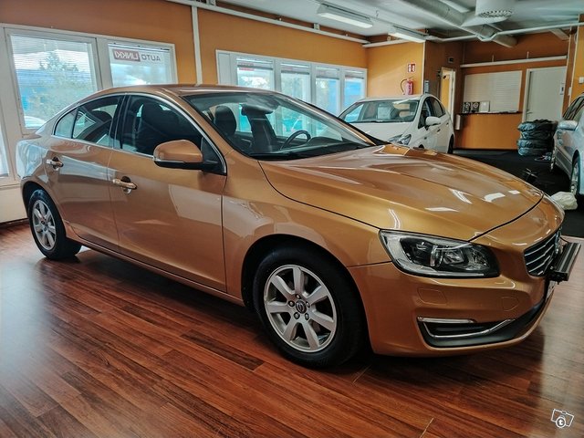 Volvo S60 5