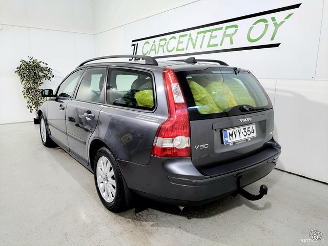 Volvo V50 6