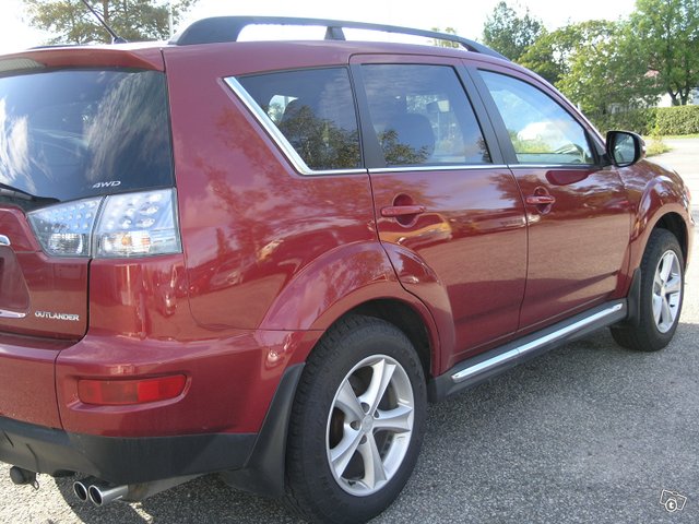 Mitsubishi Outlander 10