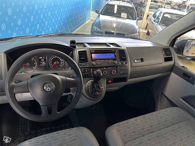 Volkswagen Transporter 11