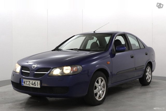 Nissan Almera