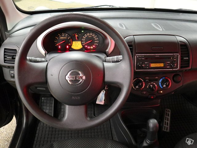 NISSAN Micra 10