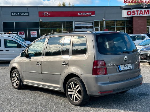 Volkswagen Touran 3