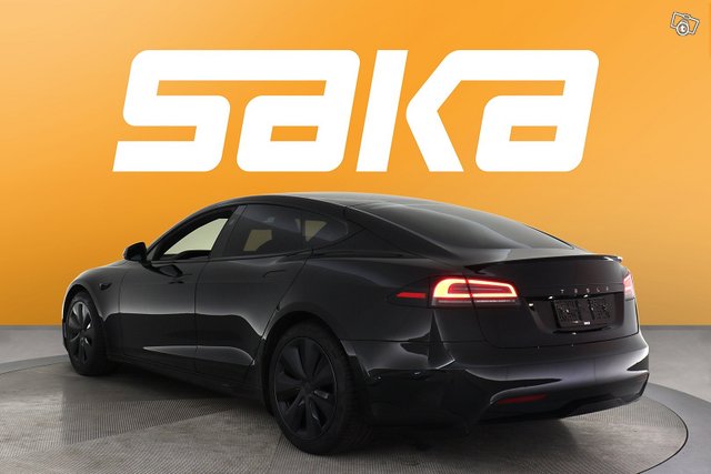 Tesla Model S 5