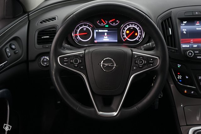 Opel Insignia 12