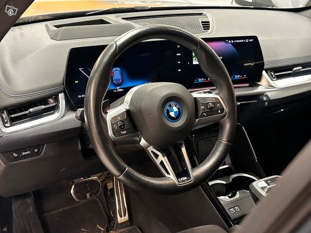 BMW IX1 5