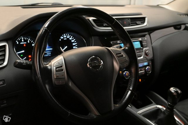 Nissan Qashqai 13