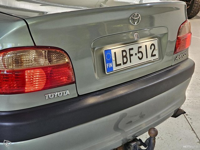 Toyota Avensis 20