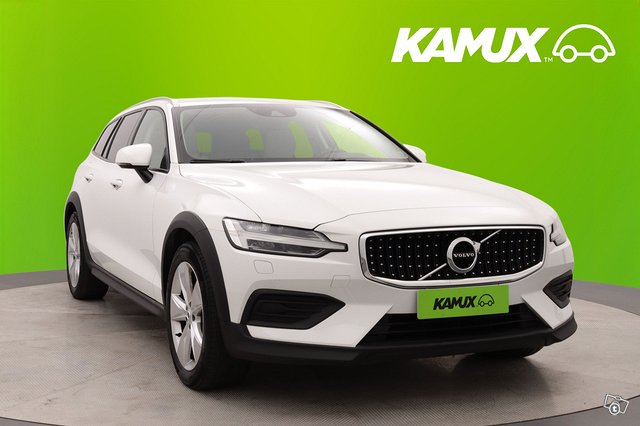 Volvo V60 Cross Country 8