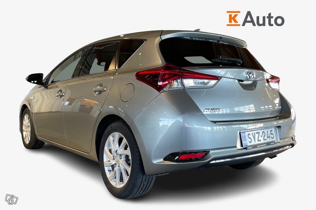 TOYOTA Auris 2