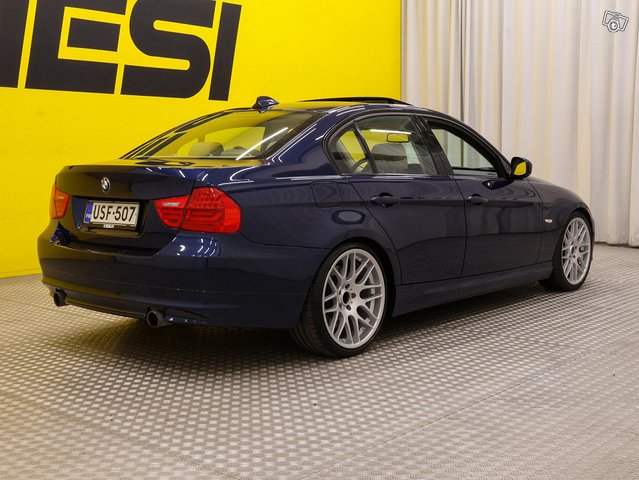 BMW 335 2