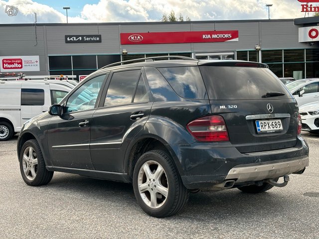 Mercedes-Benz ML 3