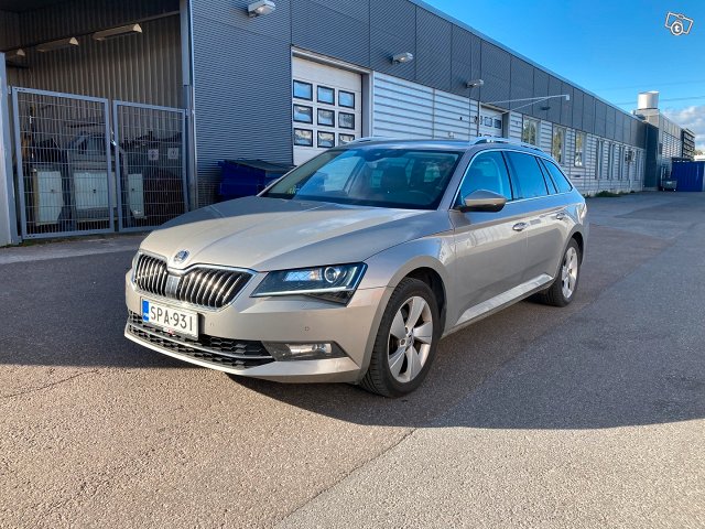 Skoda Superb 2