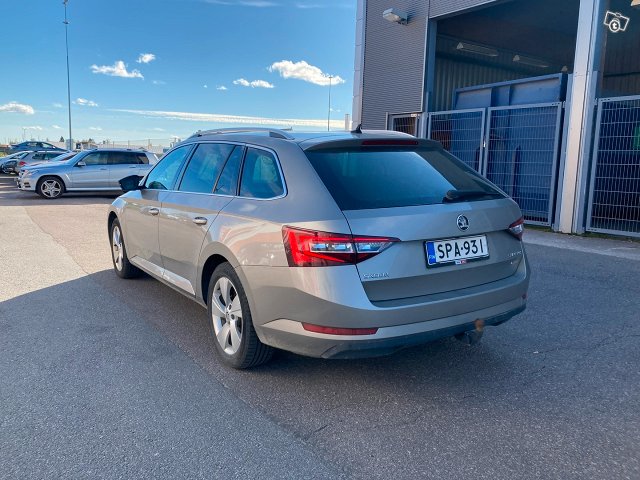 Skoda Superb 3