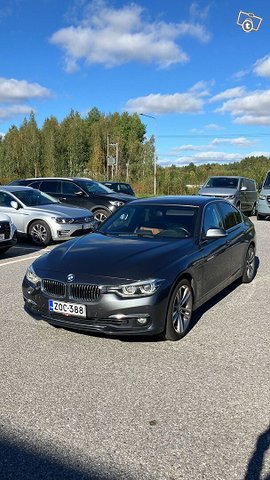 BMW 330 1