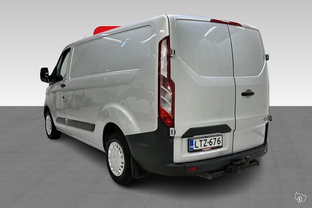 Ford Transit Custom 6