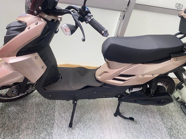 Sähköskootteri. Kontio Motors e-Scooter 2.0 2