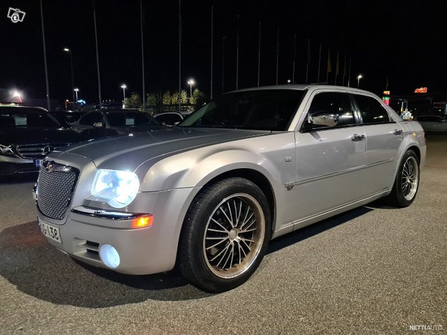 Chrysler 300C 2