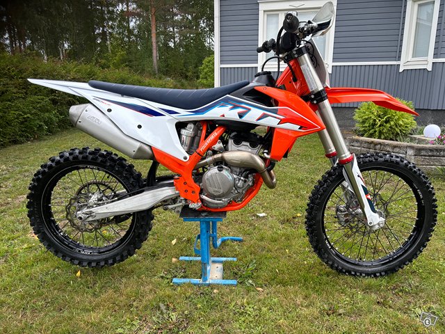 KTM 250 SX-F poistohintaan! 2