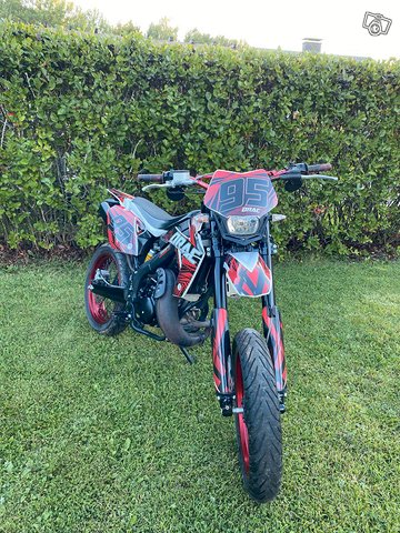 Drac 50 Supermoto, kuva 1