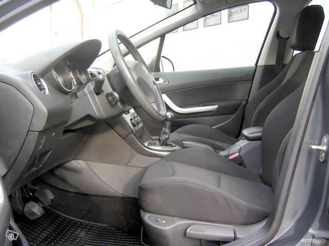 Peugeot 308 6