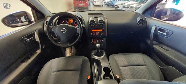 Nissan Qashqai 15