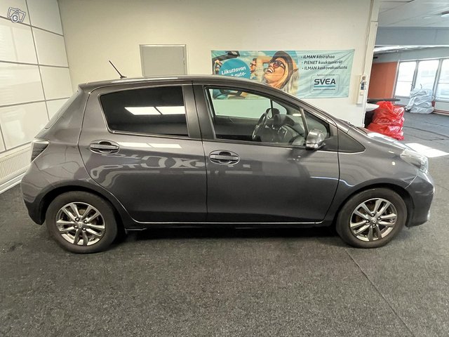 Toyota Yaris 6